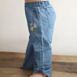 Pants><noscript><img width=