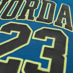 Sportswear|Tops><noscript><img width=