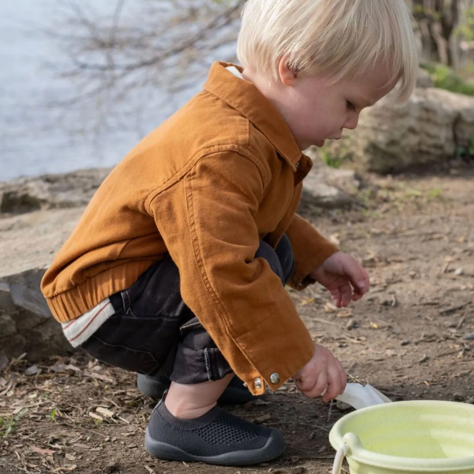 Sandals>Stonz Roamer Shoes Size 5-10 Charcoal