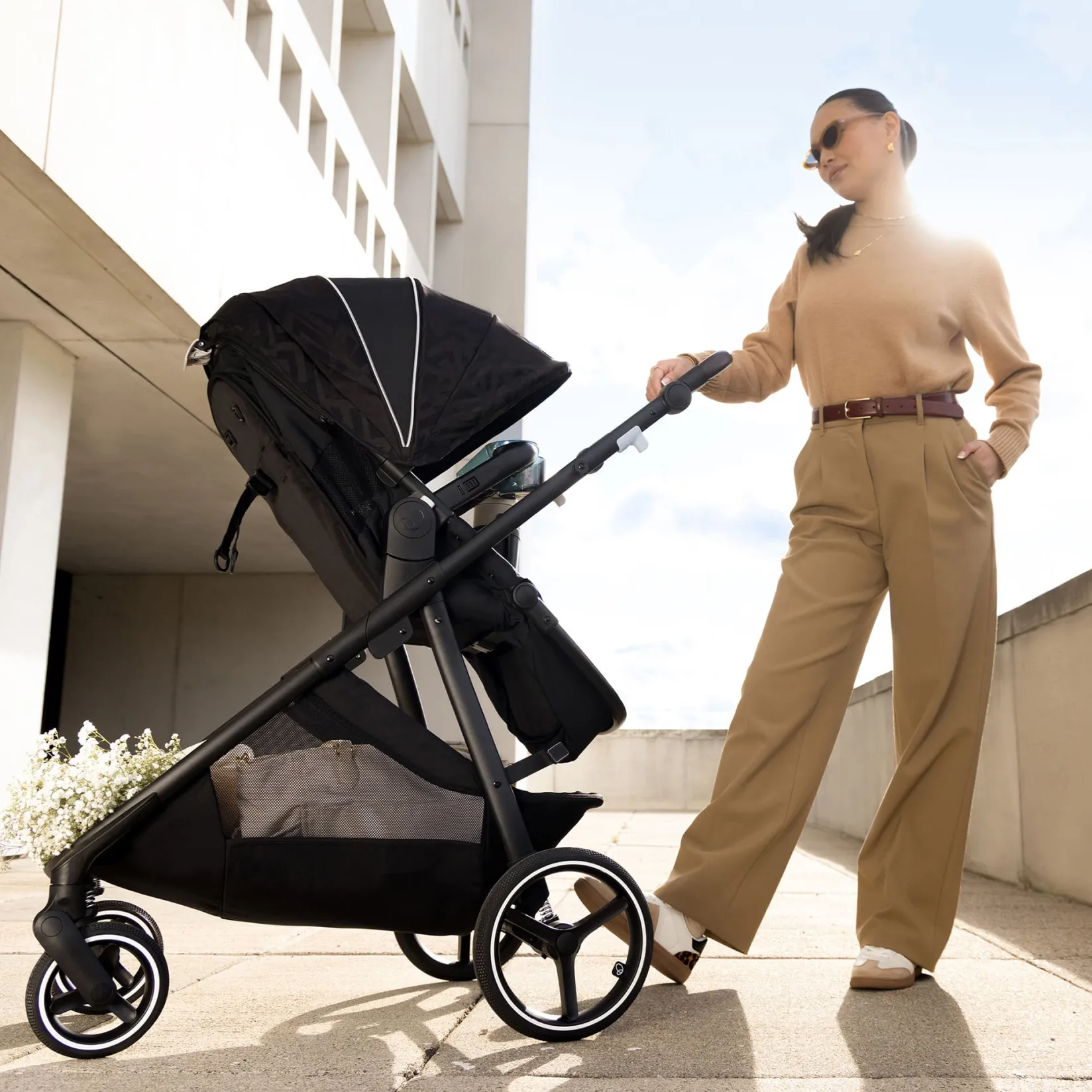 Strollers|Strollers & Trailers>Evenflo Shyft Intuiti+ Travel System with Revolve180 LiteMax NXT - Dubhan Black