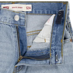 Shorts & Bermuda><noscript><img width=