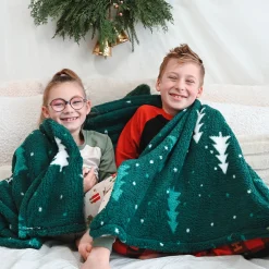 Blankets|Blankets><noscript><img width=