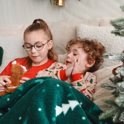 Blankets|Blankets><noscript><img width=