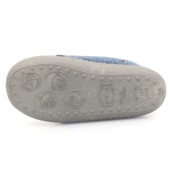 Slippers><noscript><img width=