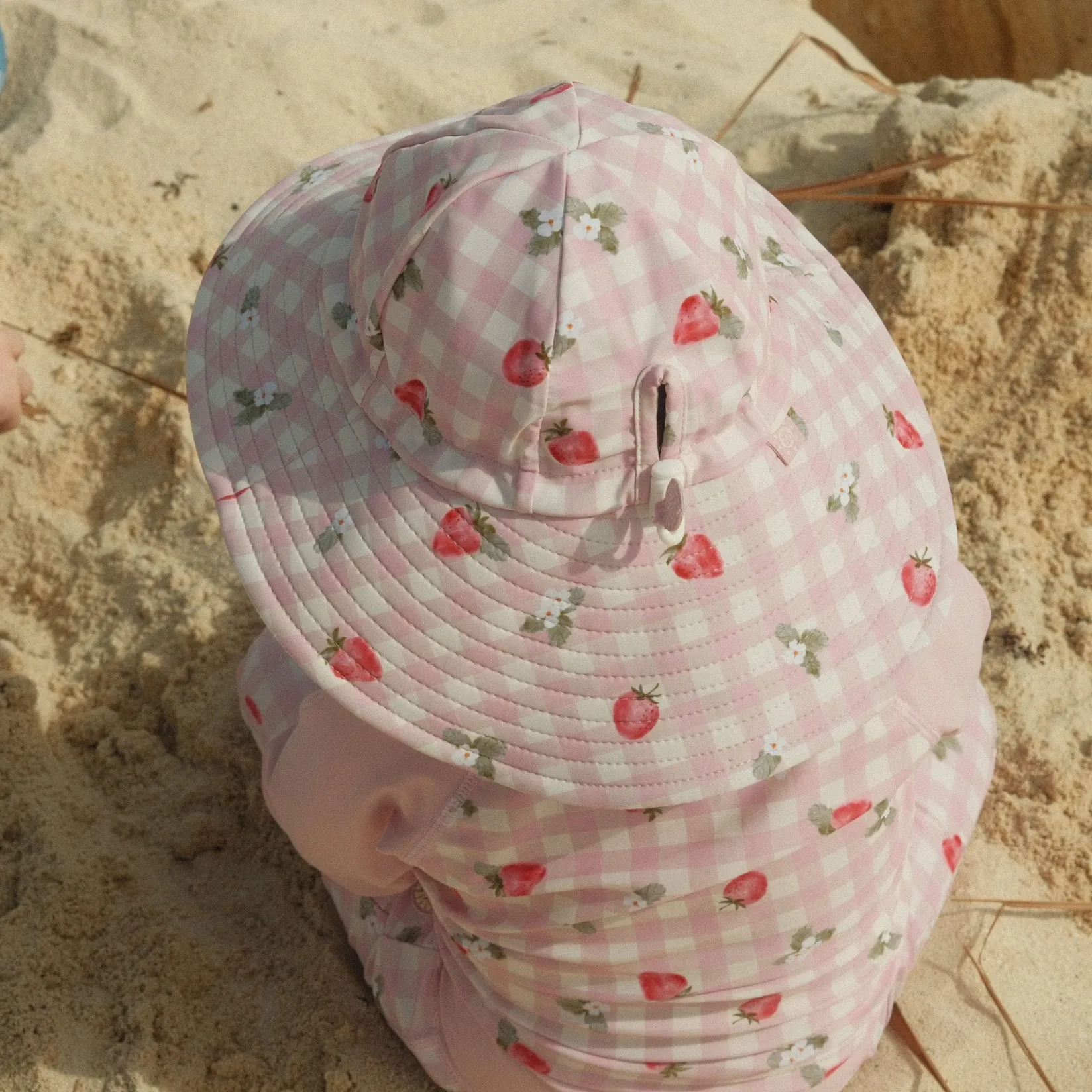 Hats And Caps>Calikids Strawberries Aop Uv Hat 0-3y Lilac