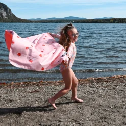 Summer Activities|Outdoors & Travel>Nano Strawberries Beach Towel Pink