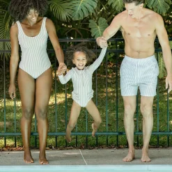 Swimsuits><noscript><img width=