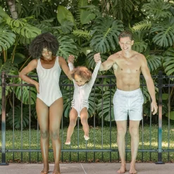 Swimsuits><noscript><img width=