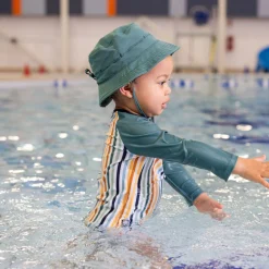 Swimsuits><noscript><img width=