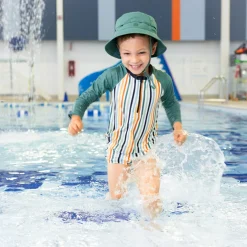 Swimsuits><noscript><img width=