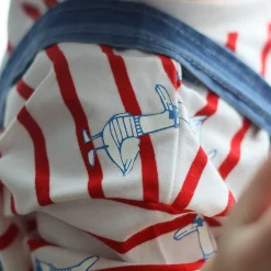 Tops><noscript><img width=