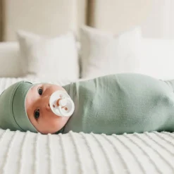 Blankets|Blankets><noscript><img width=