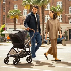 Strollers|Strollers & Trailers>Nuna Swiv Stroller - Caviar