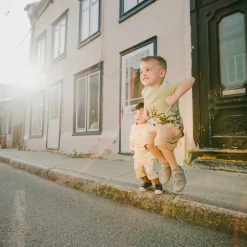 Tops><noscript><img width=